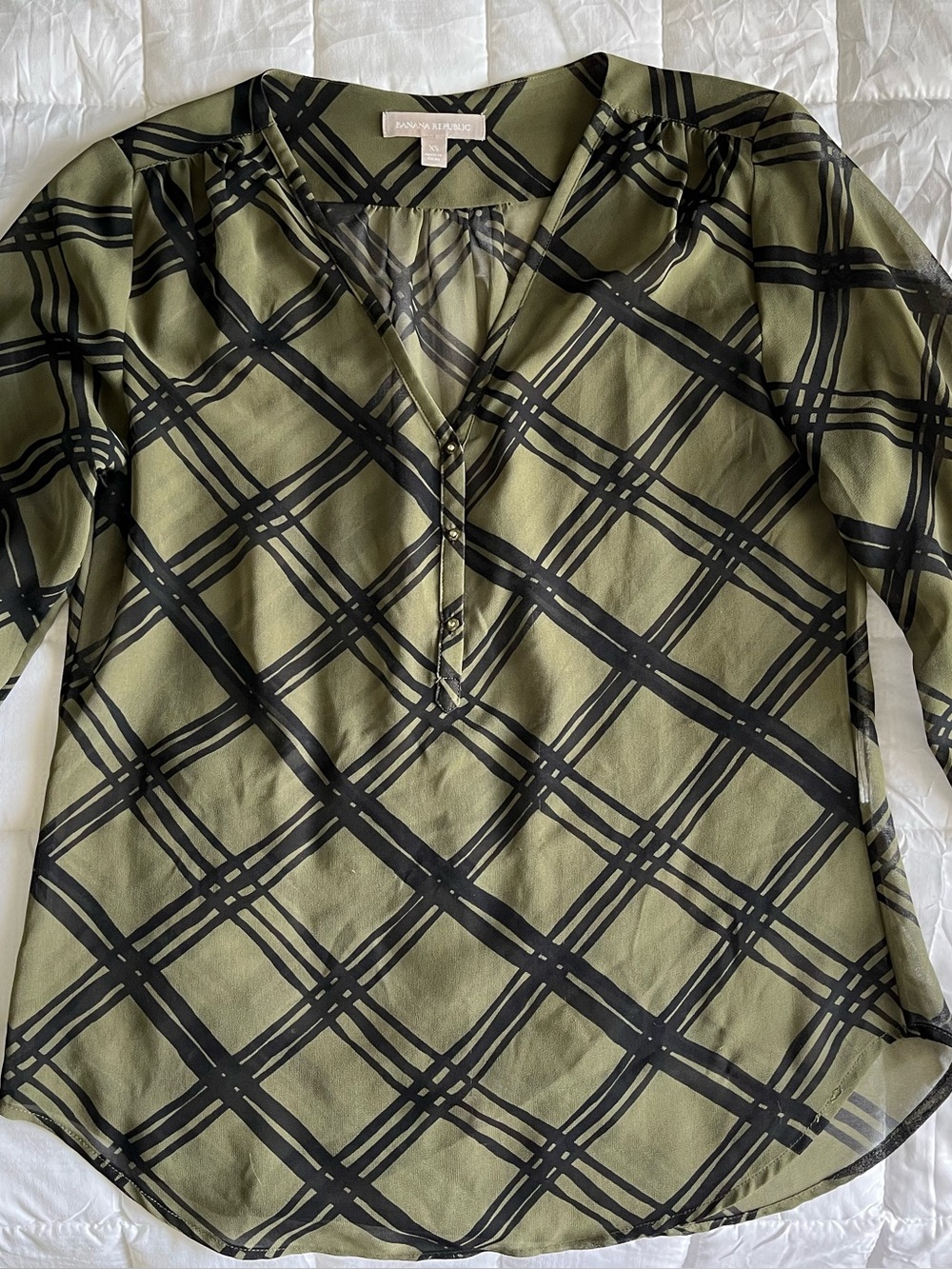 Banana Republic Olive Green Plaid Pullover Women’s Sheer Blouse